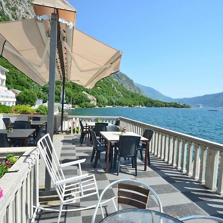 Tau Mir I Dobro Apartment Kotor Ngoại thất bức ảnh