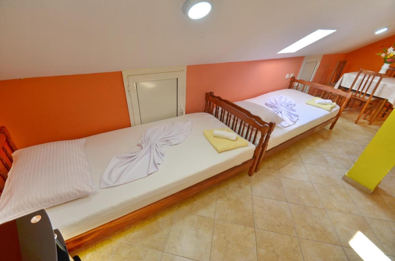 Tau Mir I Dobro Apartment Kotor Ngoại thất bức ảnh
